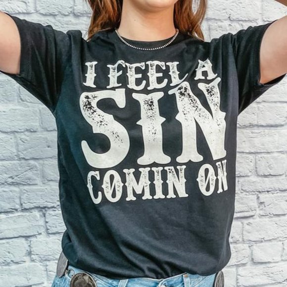 I FEEL A SIN COMIN ON Handmade Graphic Tee - Picture 6 of 6